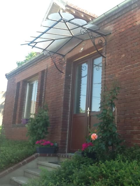 Marquises de Protection - Image 1