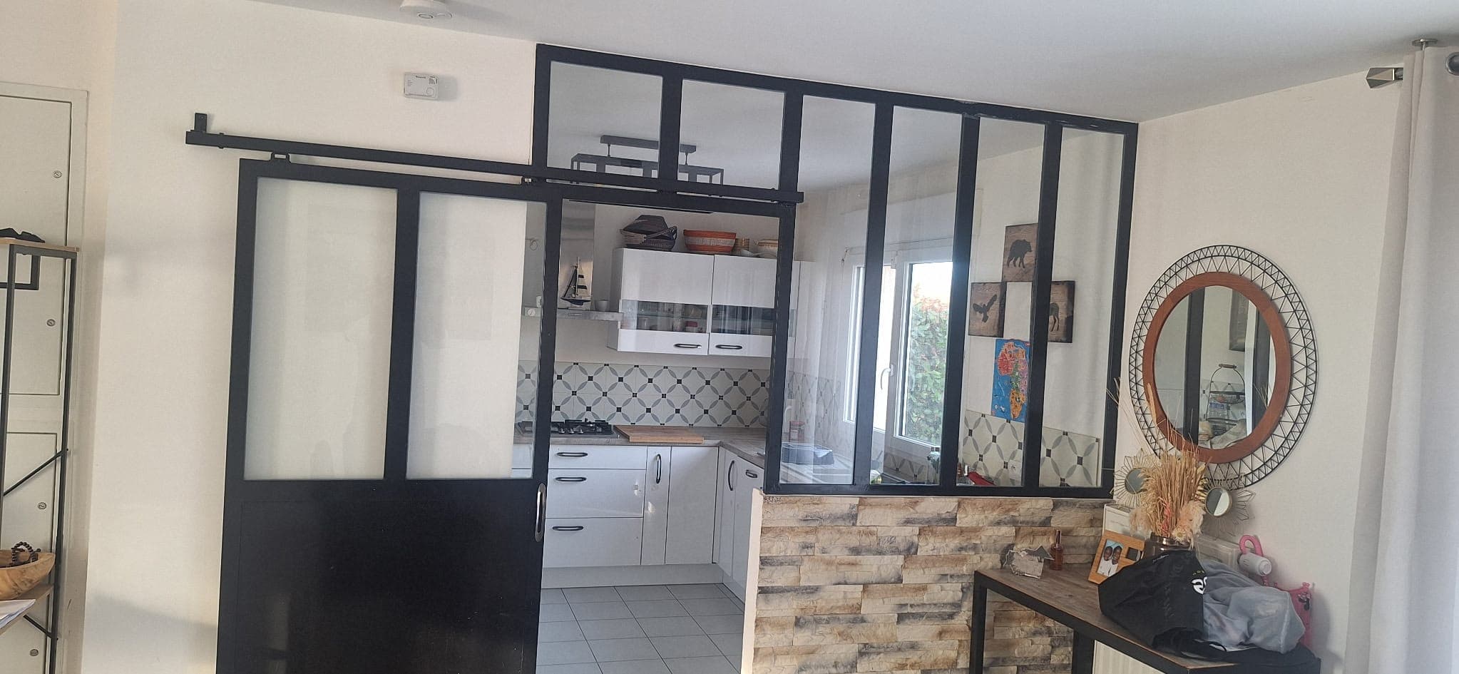 Baie vitrée et porte coulissante - Image 1